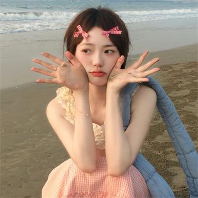 蜜桃女孩